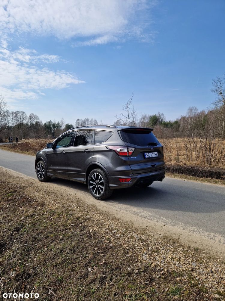 Ford Kuga 2.0 TDCi 4x4 ST-Line - 9