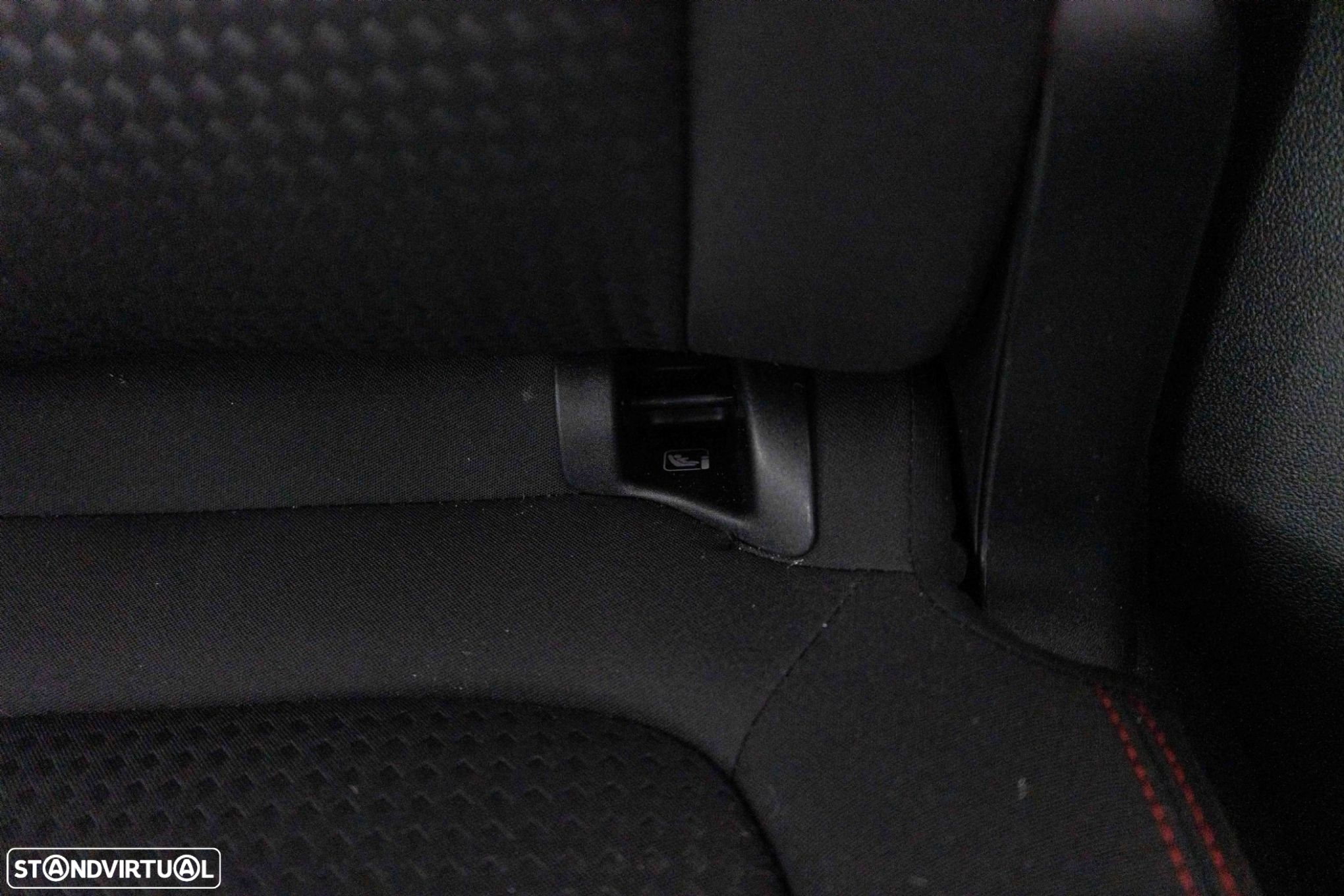 Ford Kuga - 10
