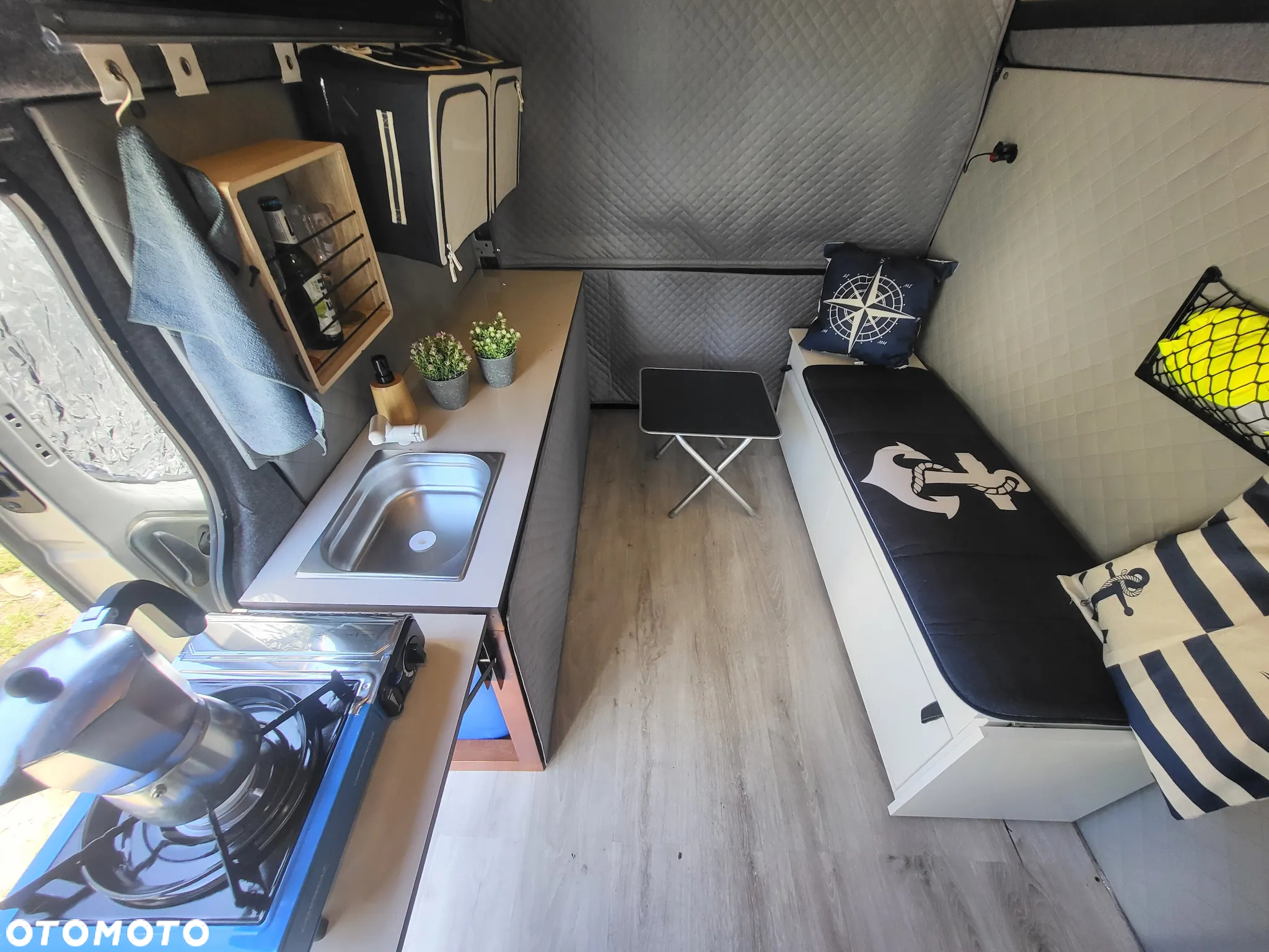 Opel Vivaro - 8