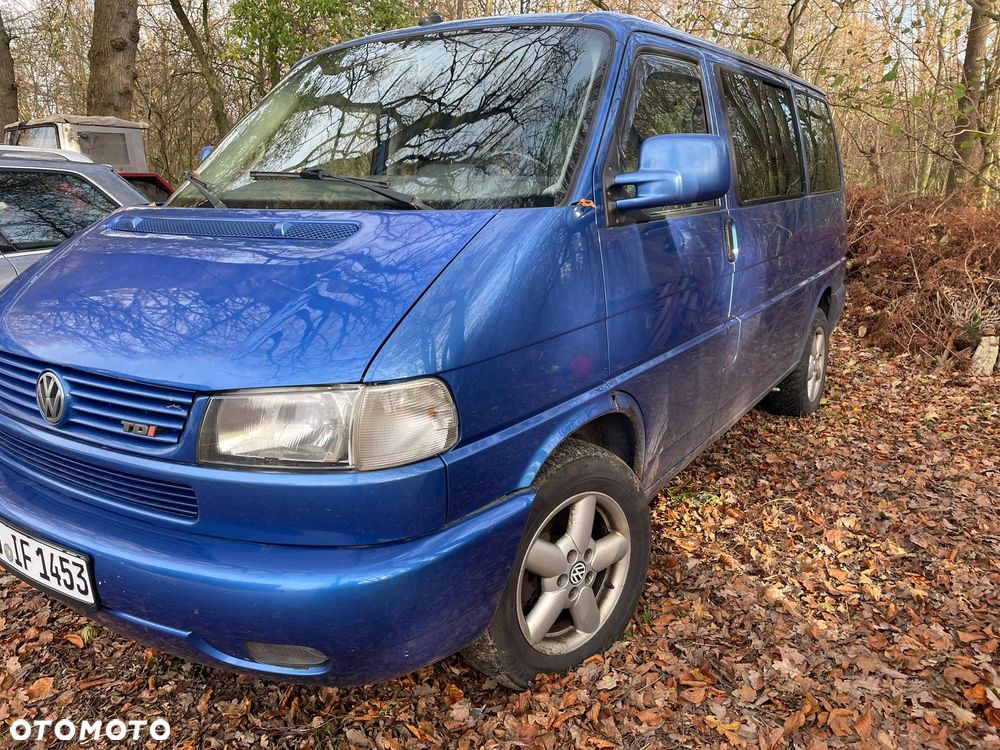 Volkswagen Multivan - 1