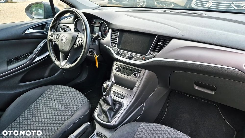Opel Astra 1.4 Turbo Innovation - 36