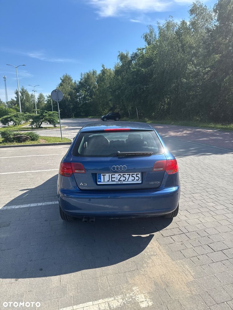 Audi A3 Sportback 1.9 TDI DPF e - 4
