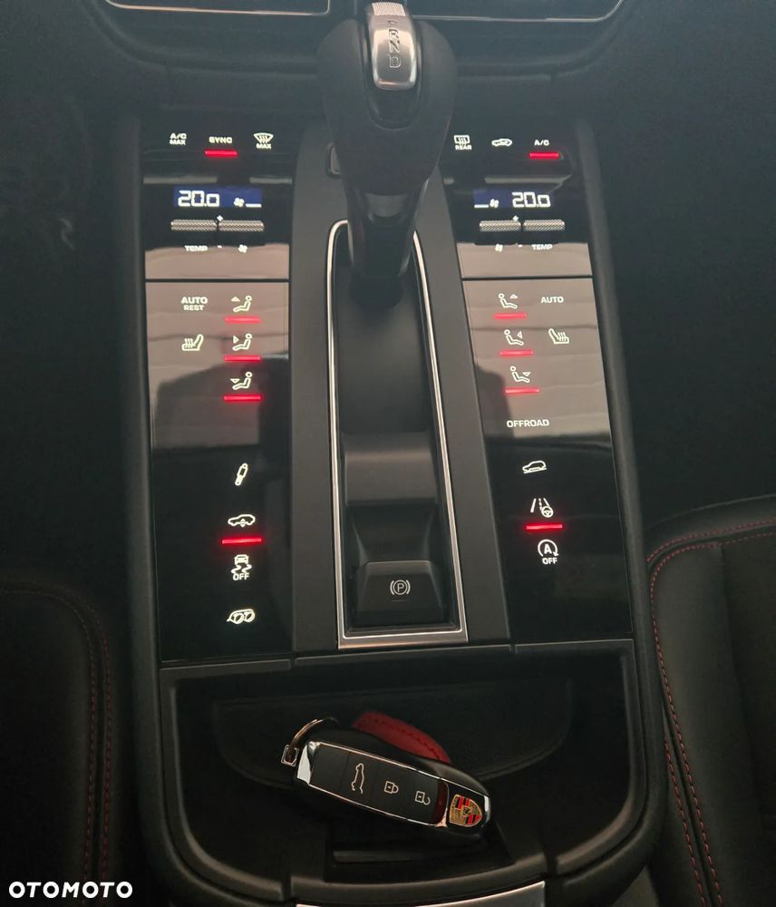 Porsche Macan GTS - 13