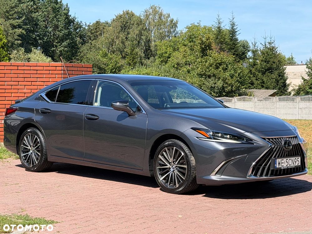 Lexus ES 300h Prestige - 6