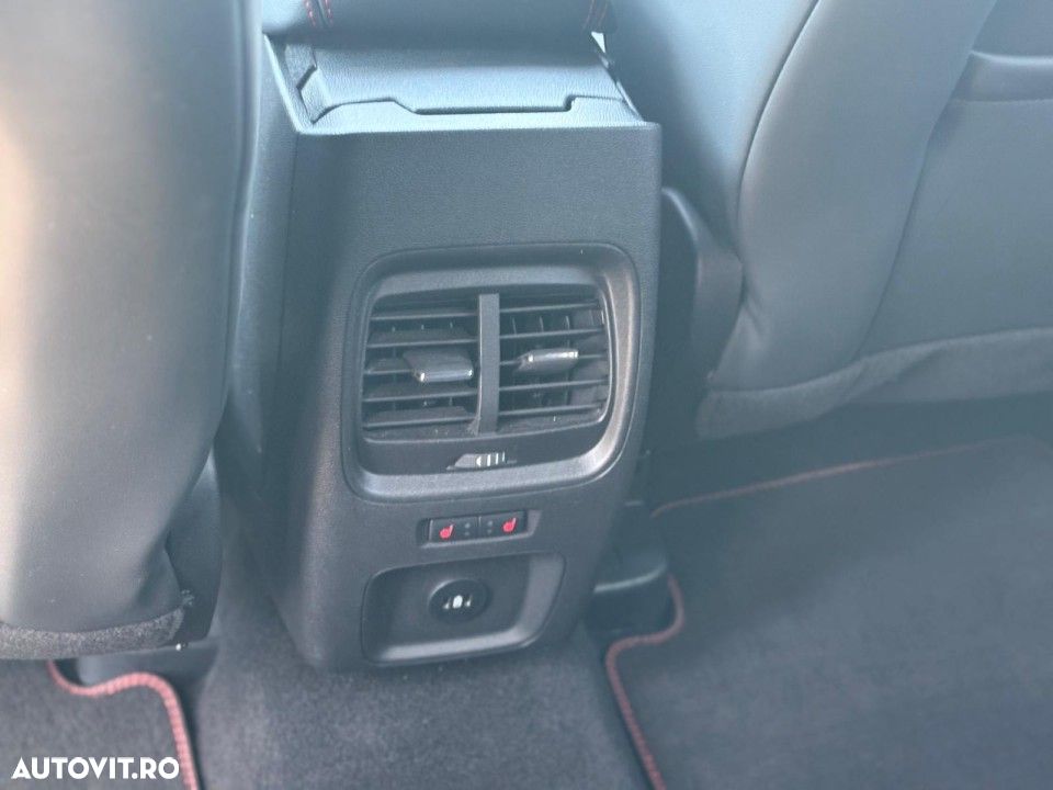 Ford Kuga 2.5 Duratec FWD PHEV ST-Line X - 20