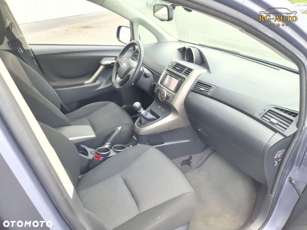 Toyota Verso - 22