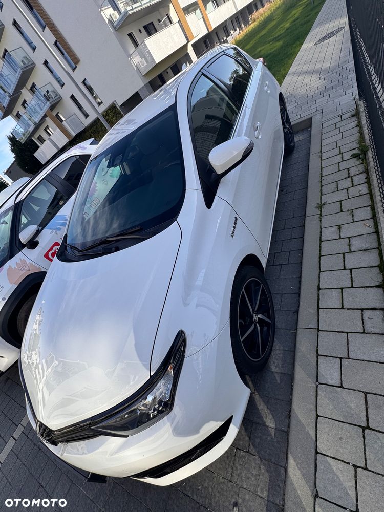 Toyota Auris - 5