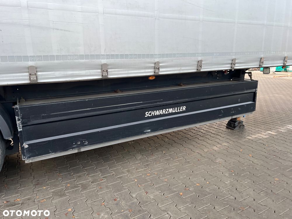 Schwarzmuller J-SERIE - 12