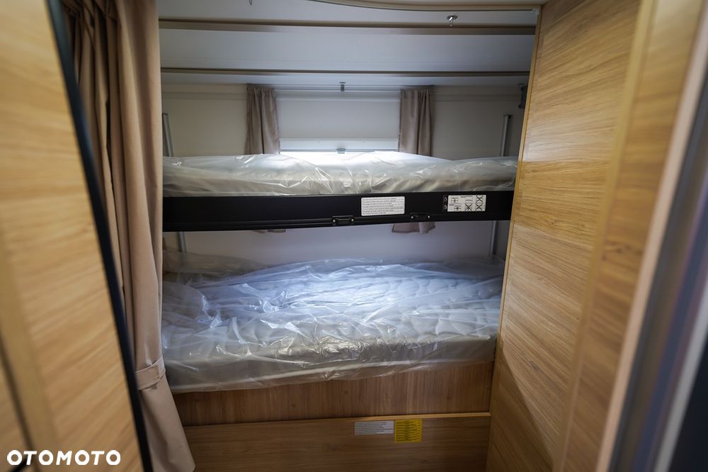 Ford Chausson 720 Titanium Line - 33