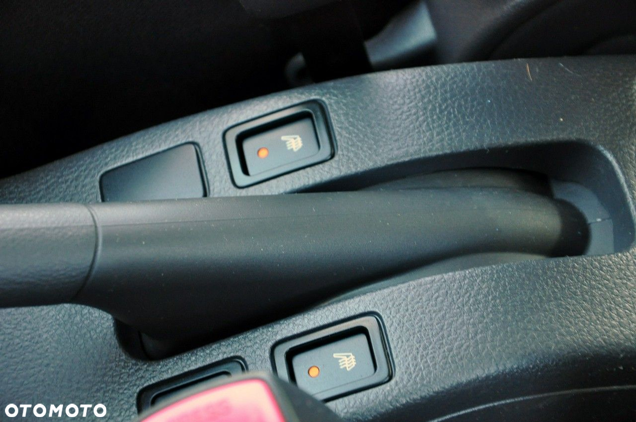 Suzuki SX4 - 35