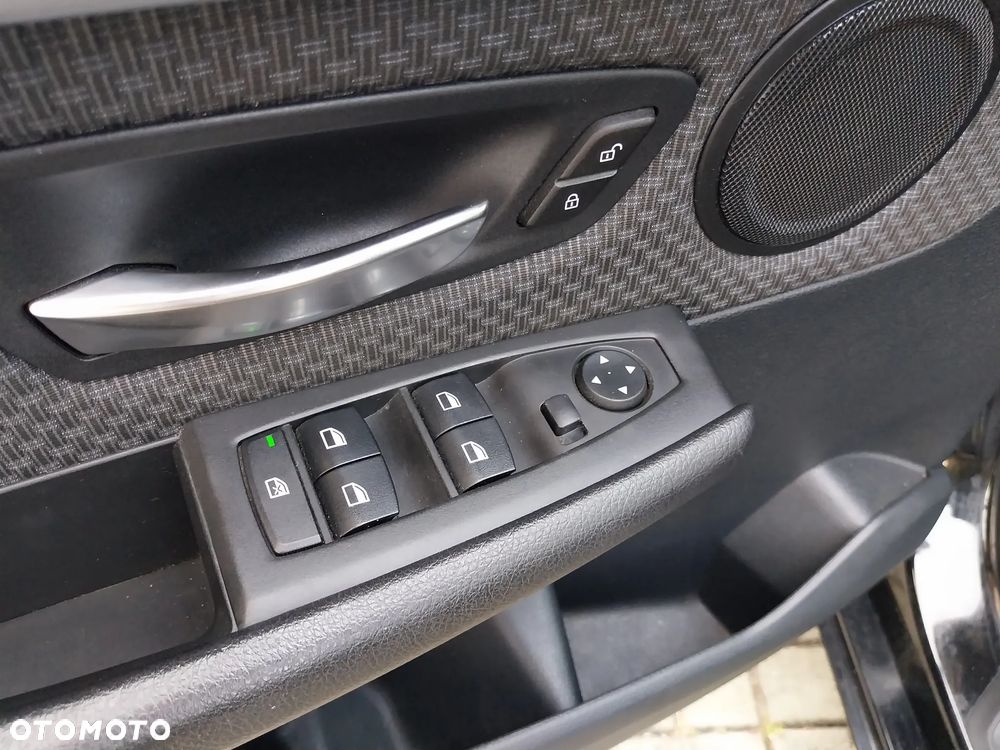 BMW Seria 2 216i - 10