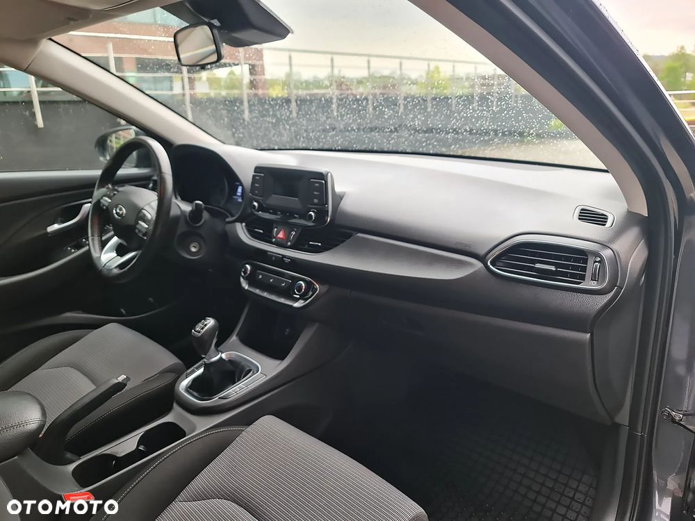 Hyundai i30 1.5 DPI Modern - 13