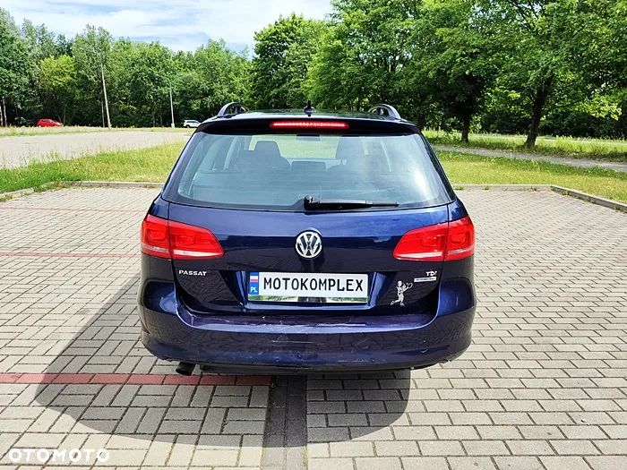 Volkswagen Passat - 10