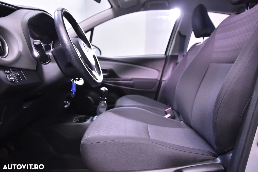 Toyota Yaris - 18