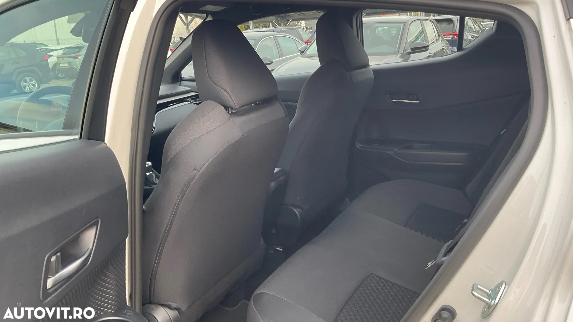 Toyota C-HR - 19