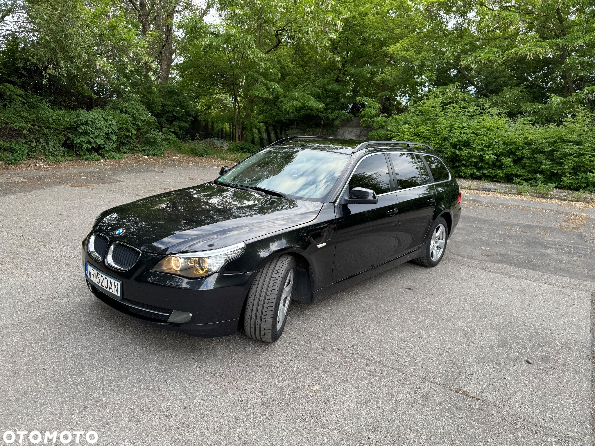 BMW Seria 5 520d Touring Edition Lifestyle - 2