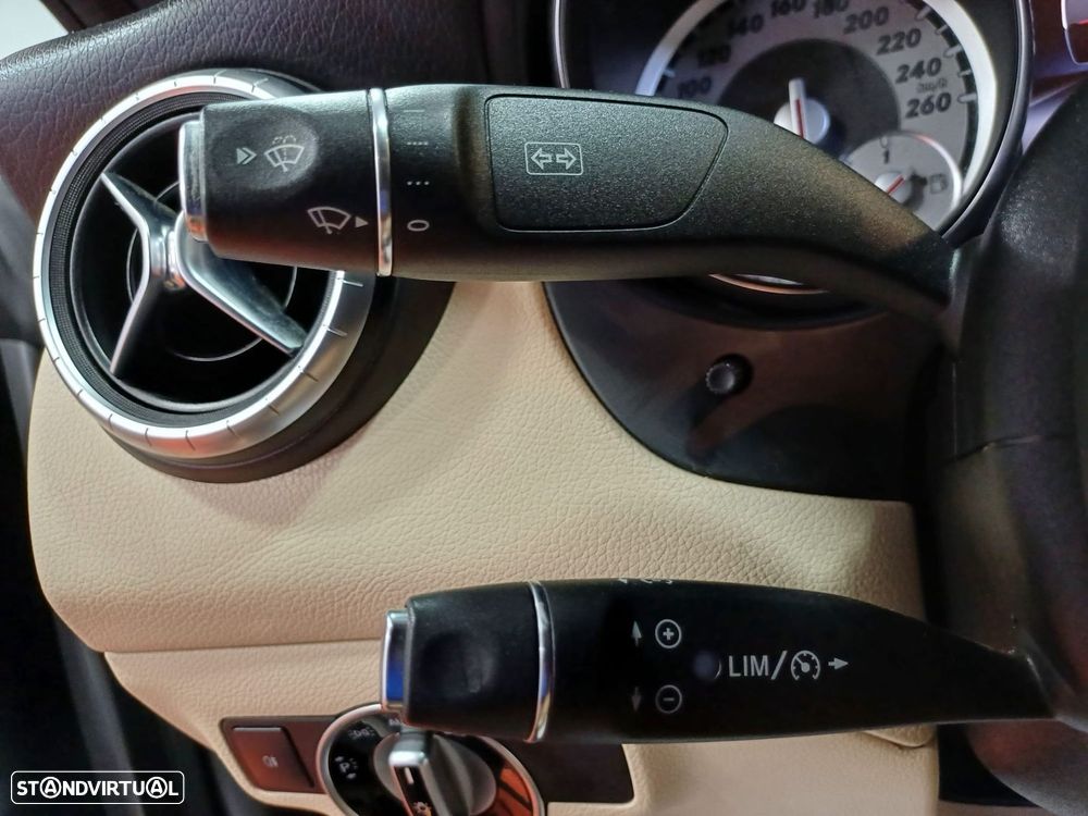 Mercedes-Benz CLA 220 CDi AMG Line Aut. - 17