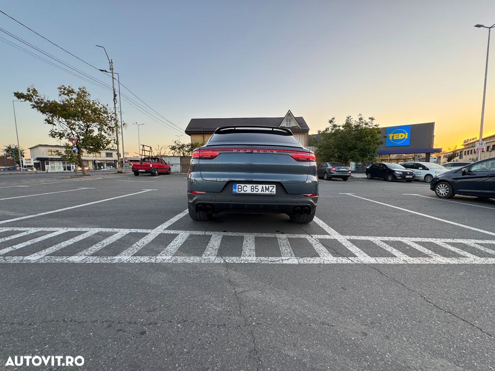 Porsche Cayenne Coupe Standard - 3