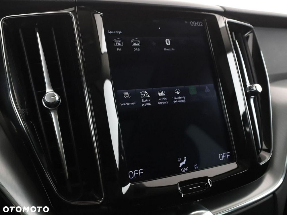 Volvo XC 60 T8 Plug-In Hybrid AWD Inscription - 29