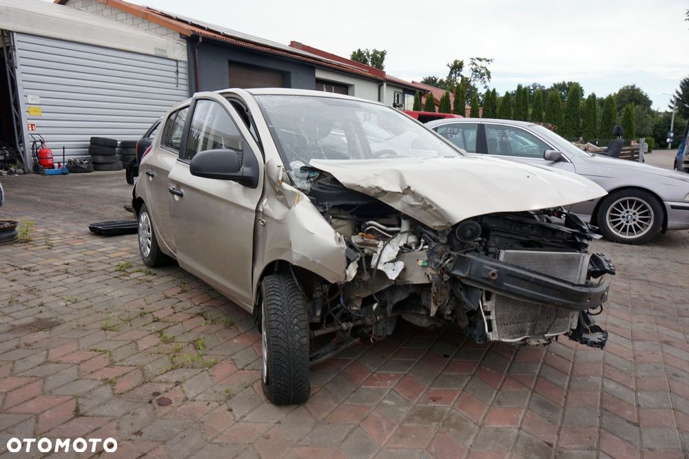 HYUNDAI I20 I 5D HB 2011 WK 1.2 16V G4LA 77KM MA177 BEŻOWY na części - 7