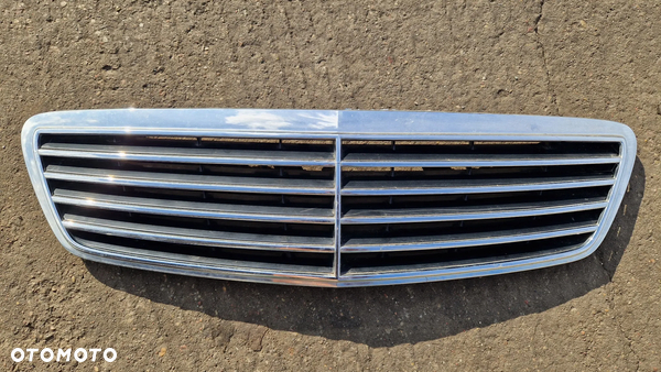 MERCEDES W220 ATRAPA CHŁODNICY