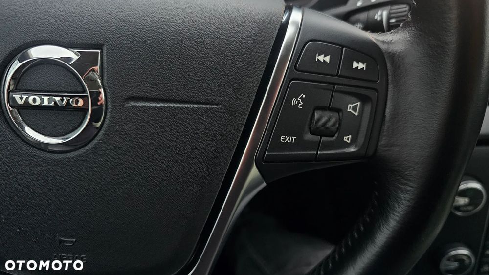 Volvo V40 D2 Momentum - 33