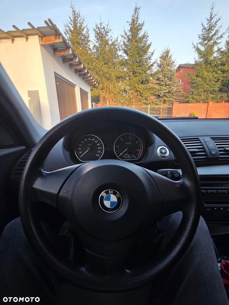 BMW Seria 1 118d - 19