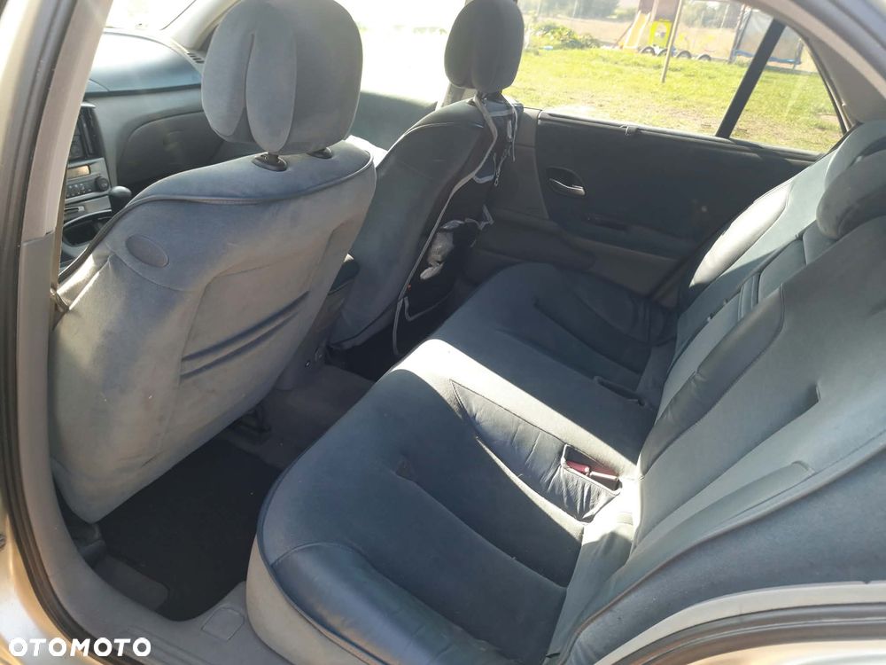 Renault Laguna - 8