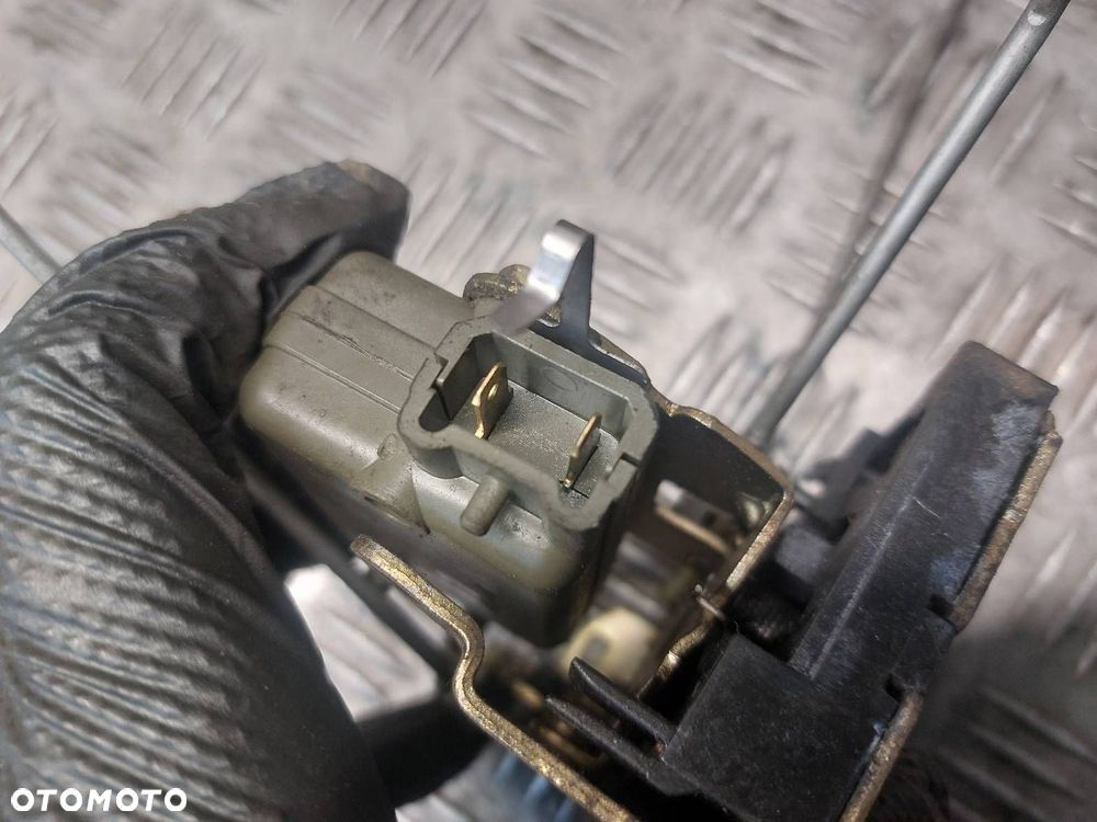 ZAMEK DRZWI LEWY PRZÓD KLAMKA WKŁADKA OPEL MOVANO A 7700352488 - 6
