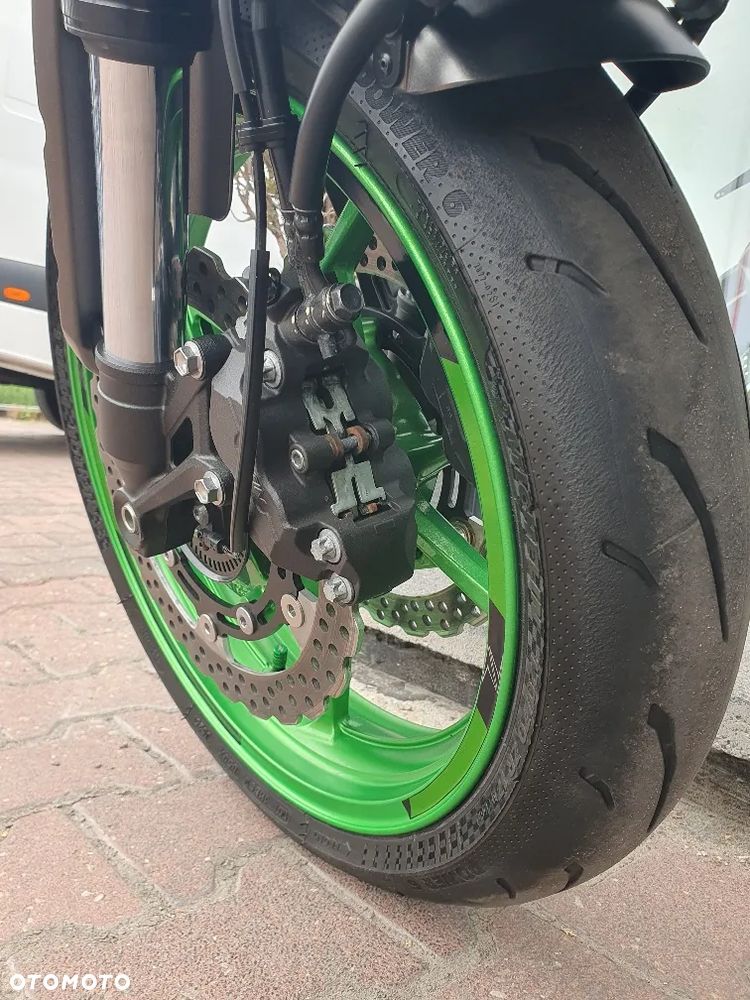 Kawasaki Z 900 - 19