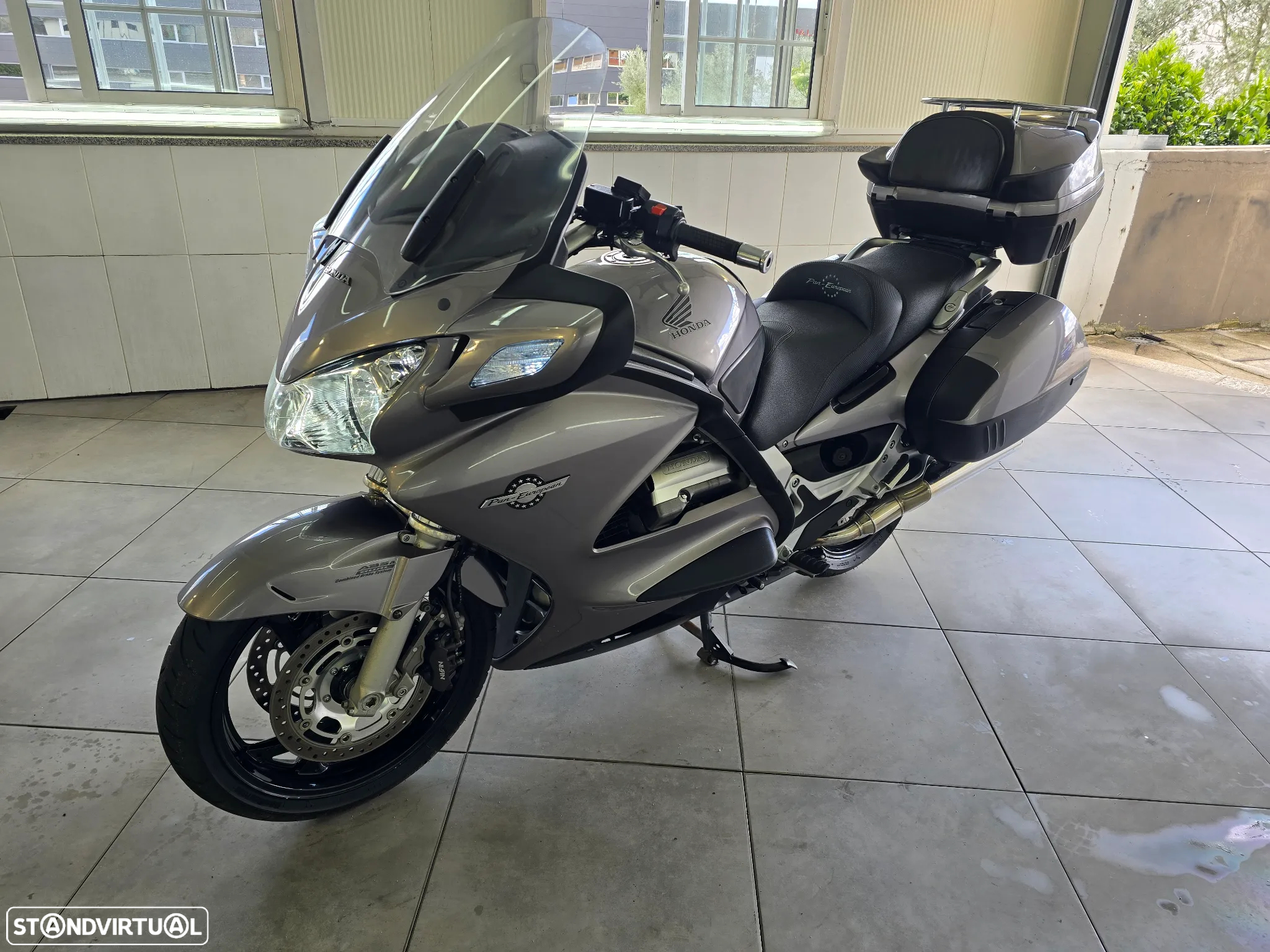 Honda Pan European ABS - 23