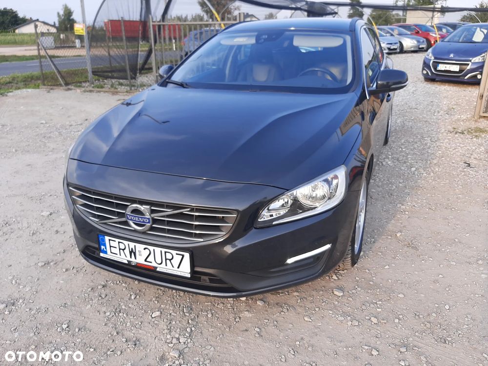 Volvo V60 D3 Geartronic Summum - 11