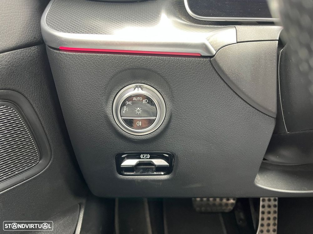 Mercedes-Benz C 300 e T 9G-TRONIC AMG Line - 20
