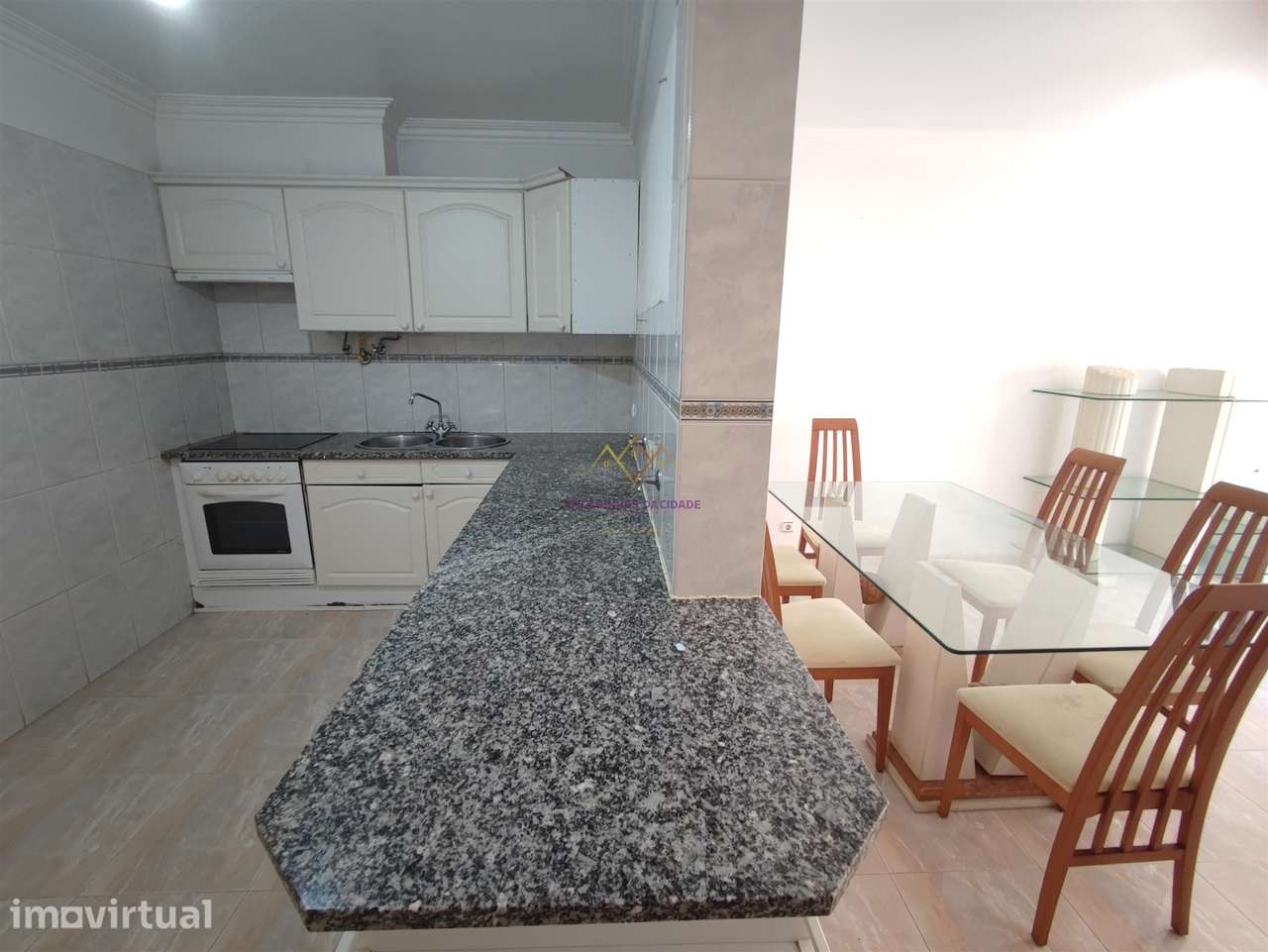 Apartamento T2 2 Frentes Solares, Quartos Amplos em Mem Martins - Grande imagem: 5/28
