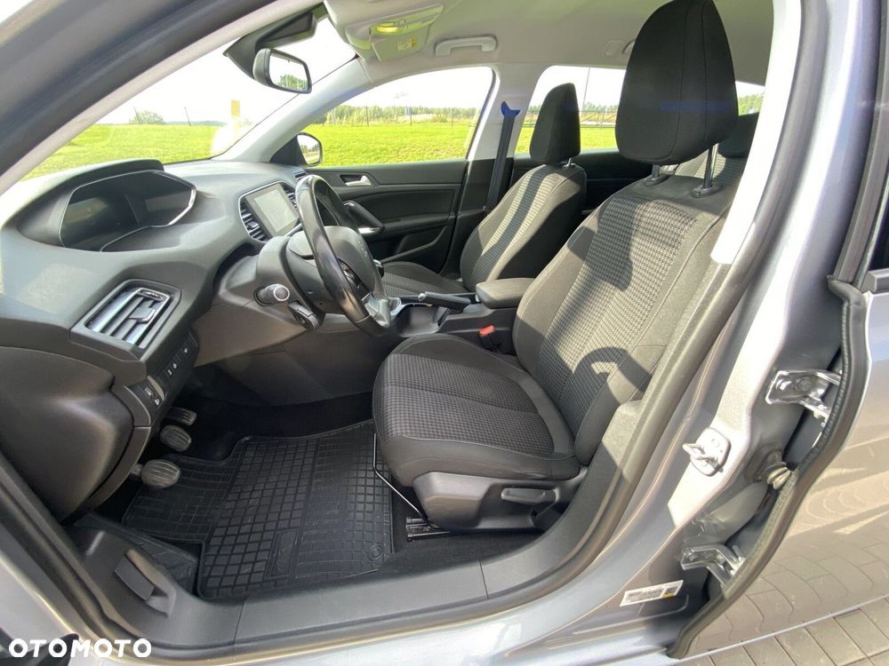 Peugeot 308 - 11