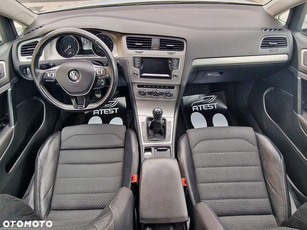 Volkswagen Golf 1.6 TDI BlueMotion Technology Comfortline - 8