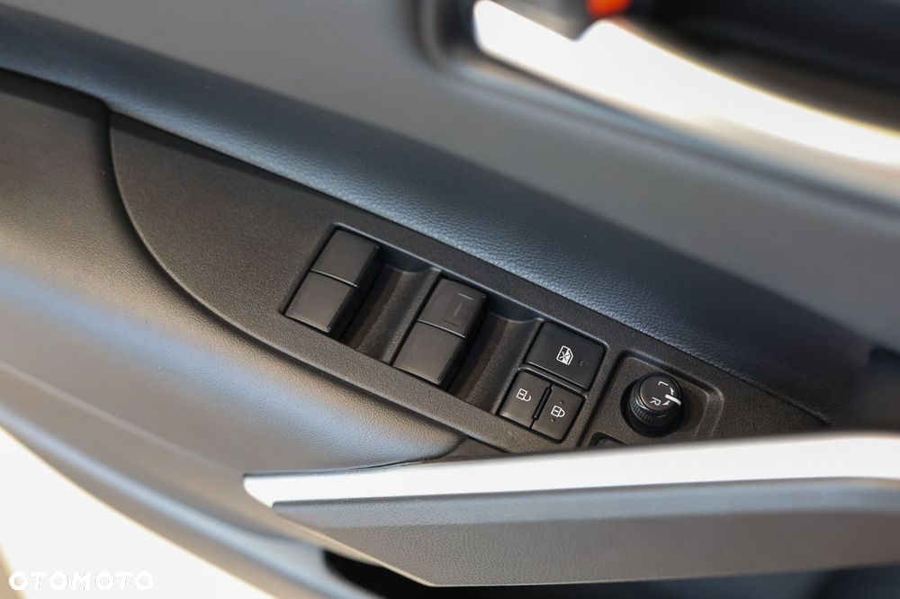 Toyota Corolla Cross - 11