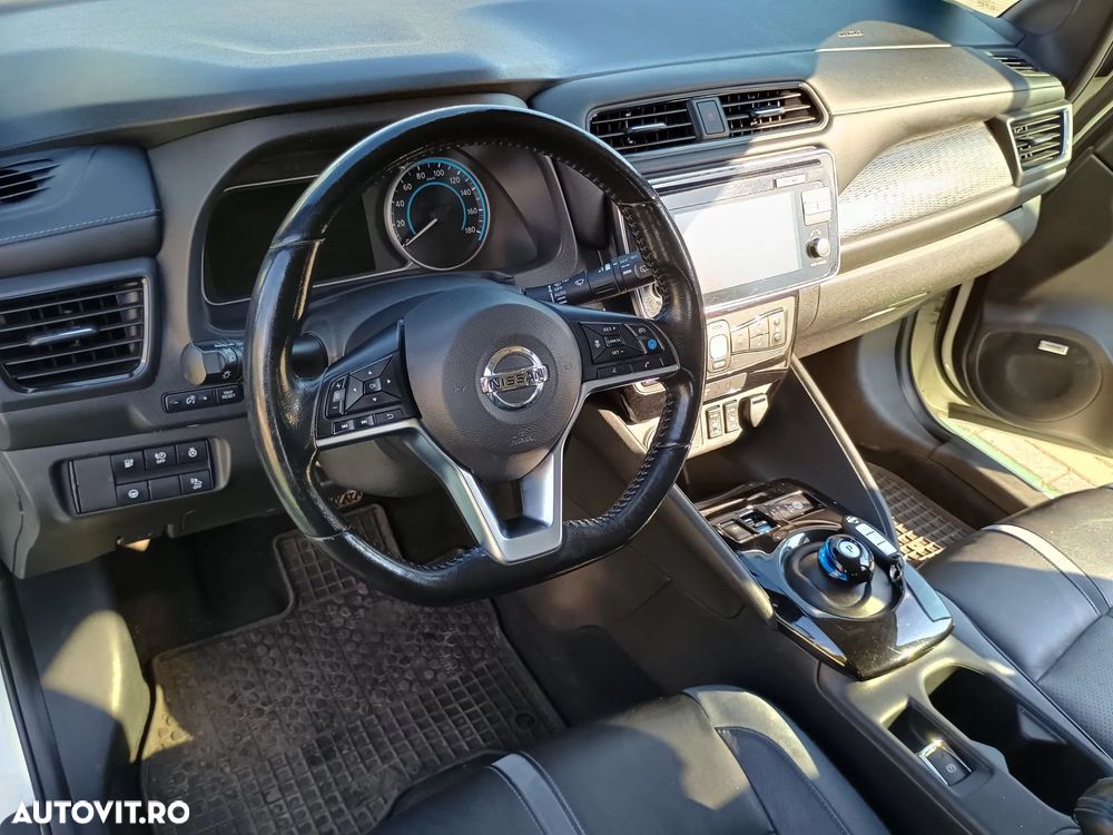 Nissan LEAF Tekna - 8