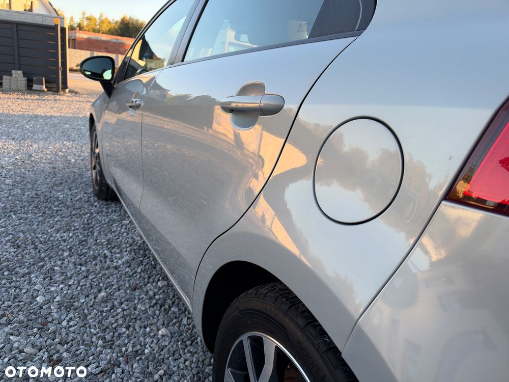 Kia Rio 1.4 CRDI Platinum Edition - 24