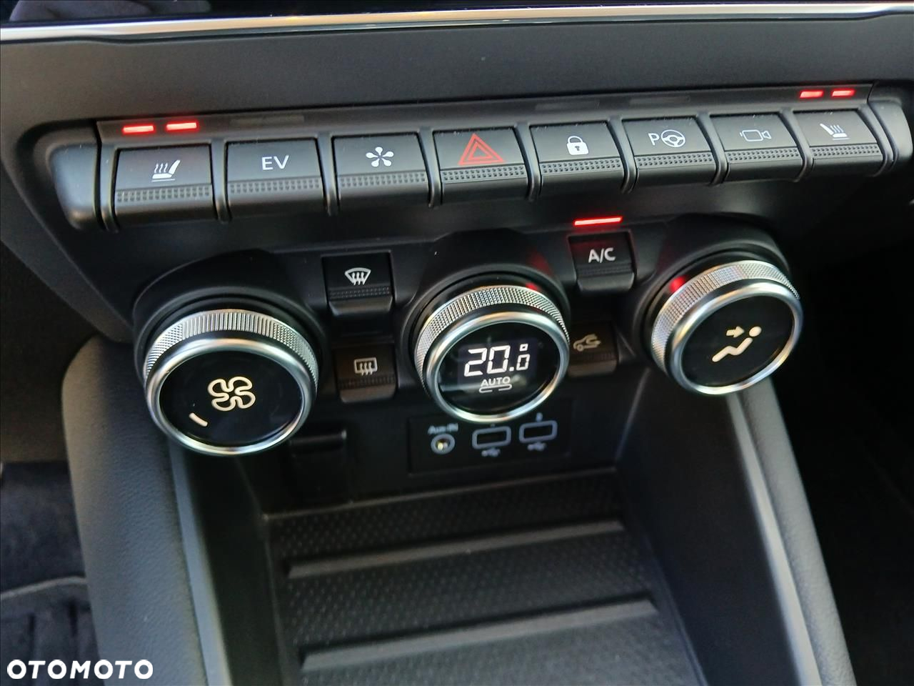Renault Captur - 16