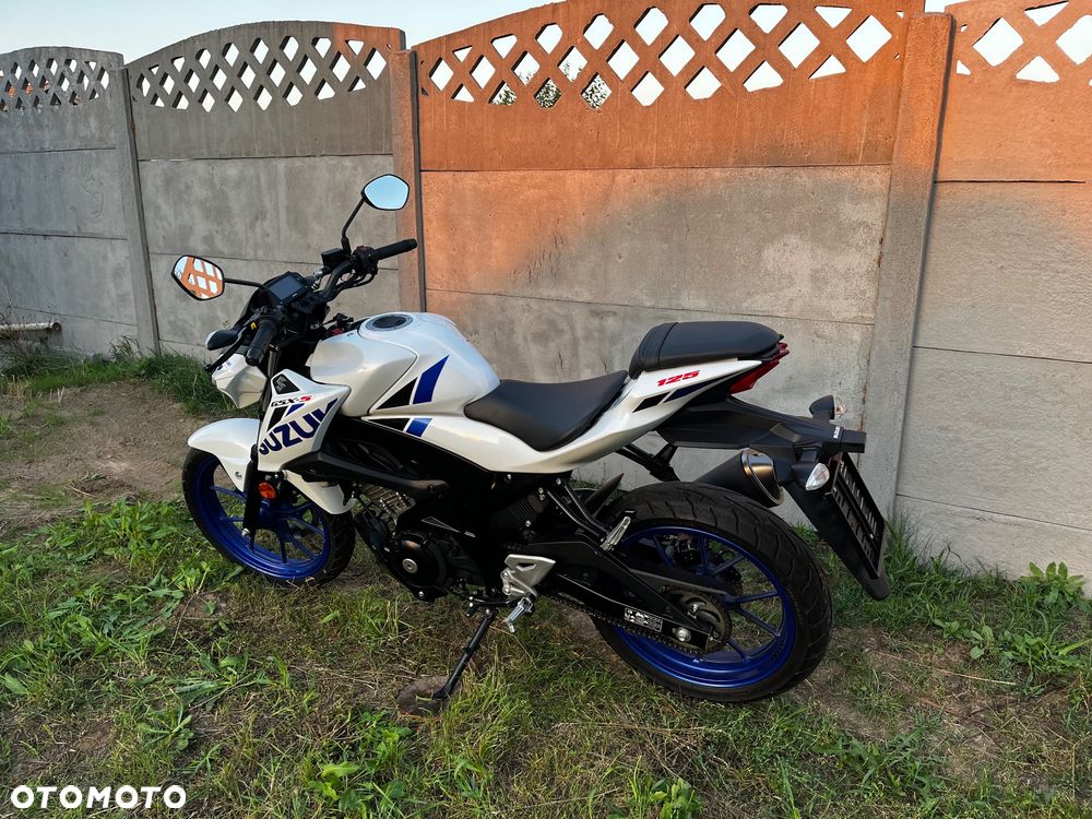 Suzuki GSX - 8