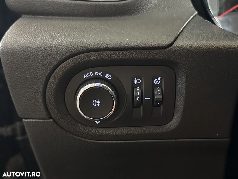 Opel Grandland X - 16