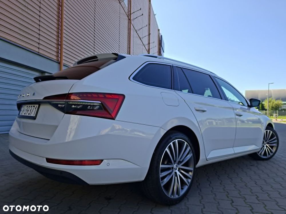 Skoda Superb 1.5 TSI DSG Sportline - 5