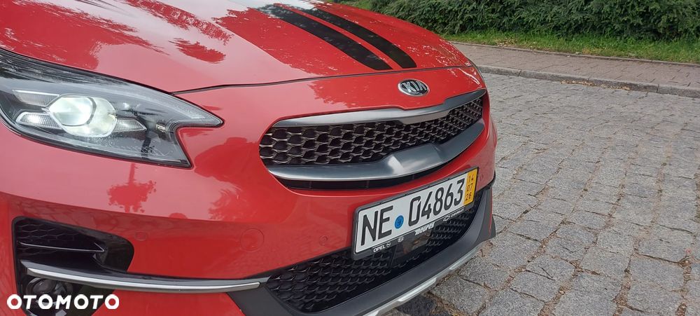 Kia XCeed 1.6 CRDi PLATINUM EDITION - 22
