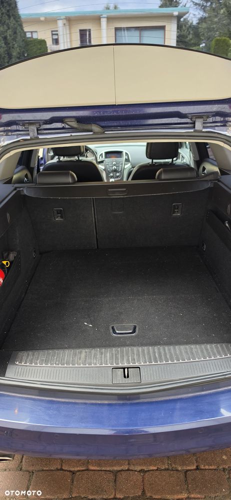 Opel Astra 2.0 CDTI DPF Cosmo - 11