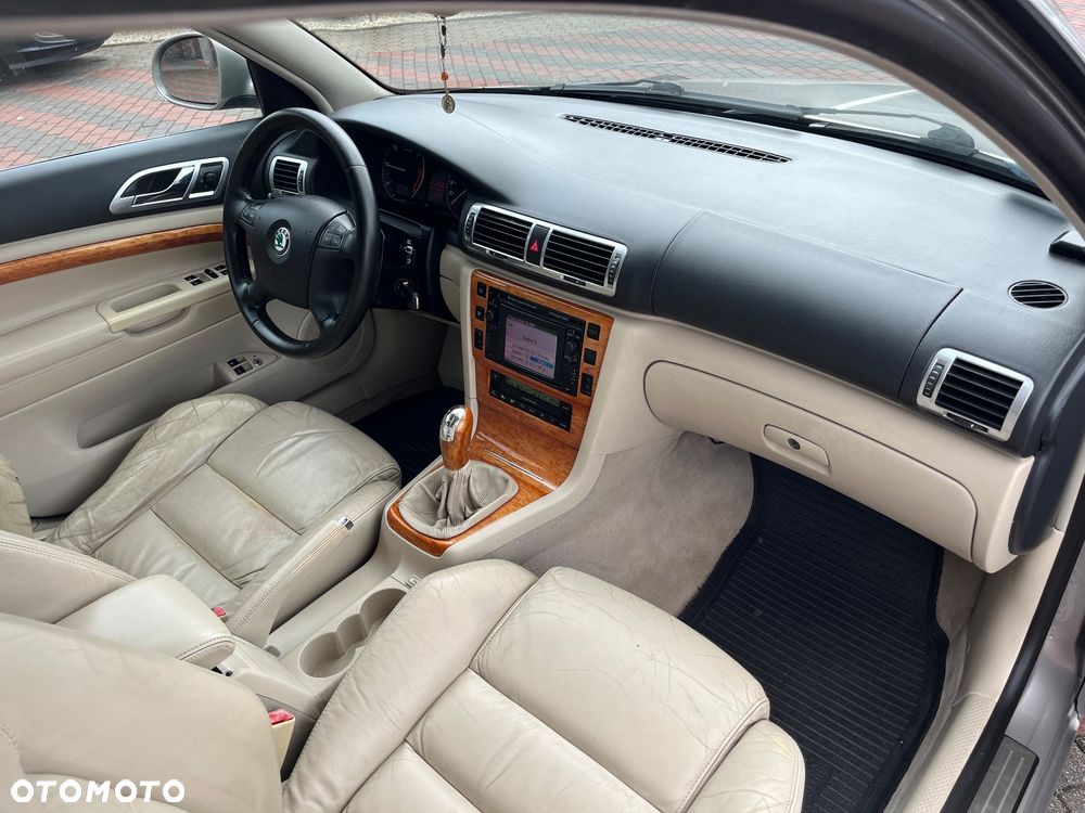 Skoda Superb 1.9 TDI Elegance - 23