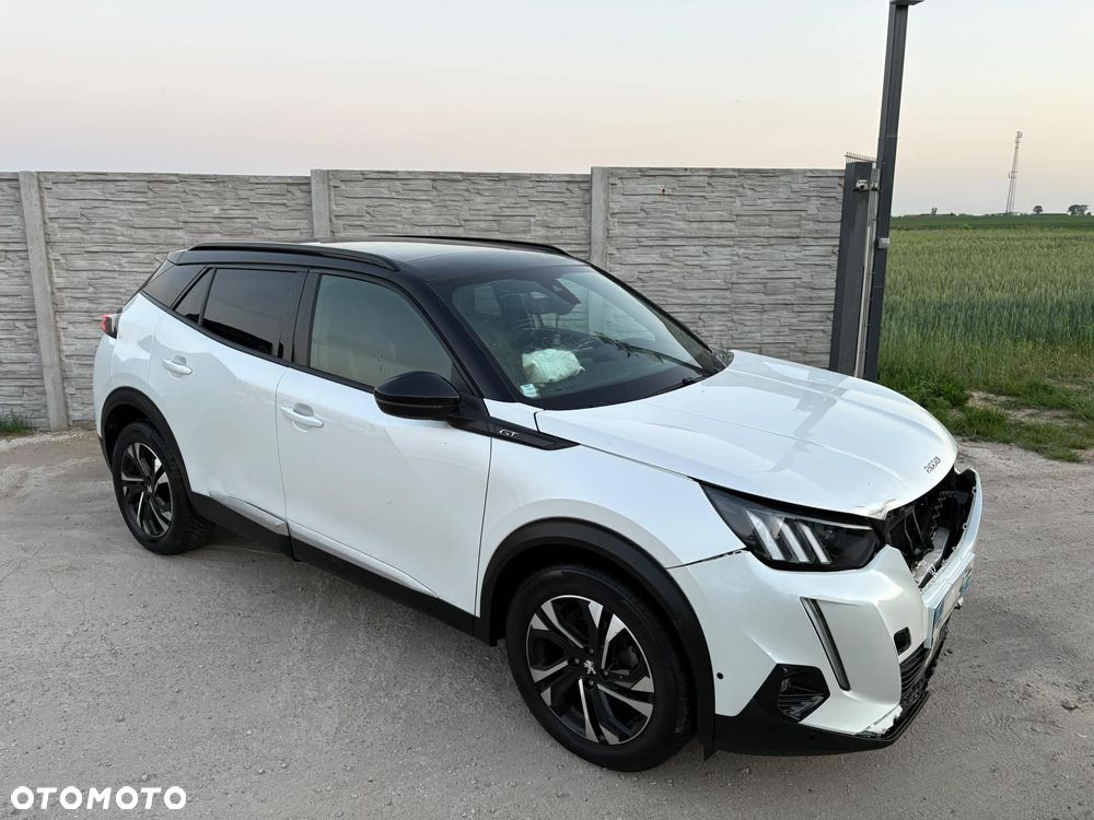 Peugeot 2008 PureTech 130 GT - 35