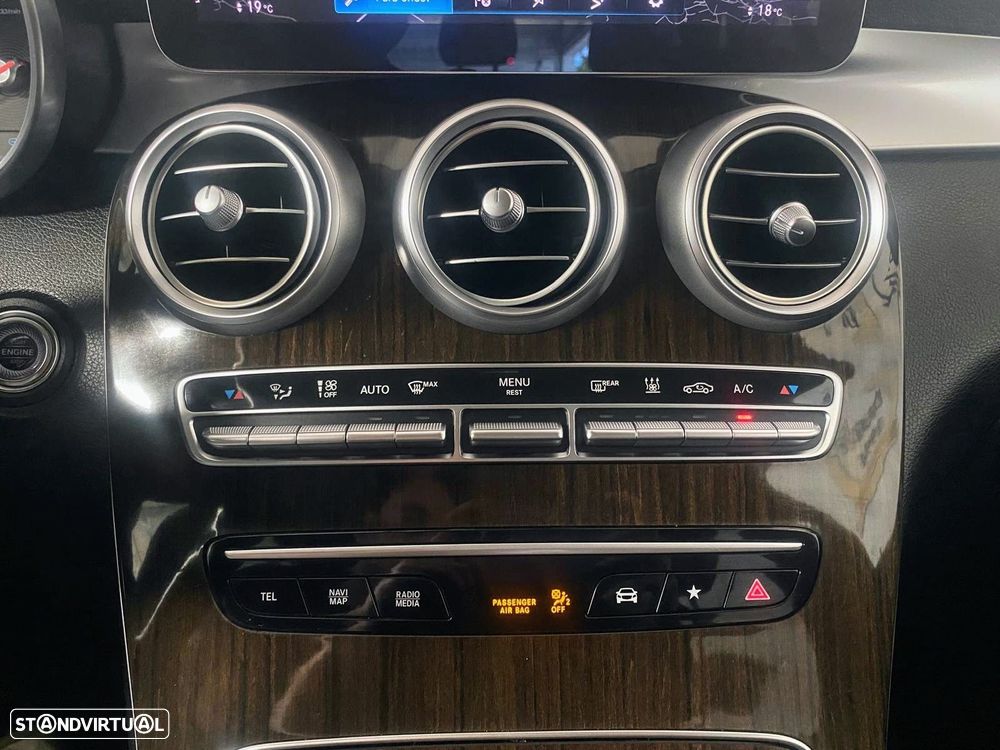 Mercedes-Benz GLC 300 e 4Matic - 28