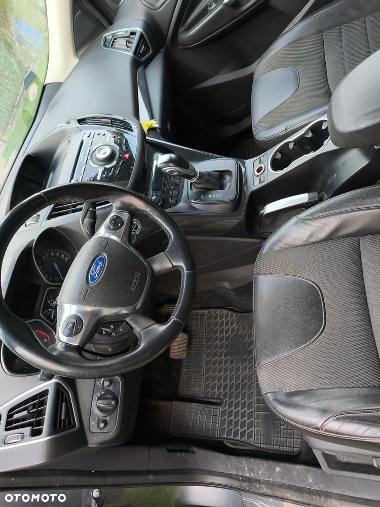 Ford Kuga 2.0 TDCi 4WD Titanium Plus - 6
