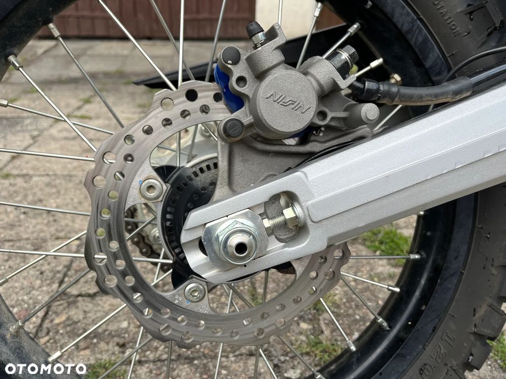 Honda CRF - 9
